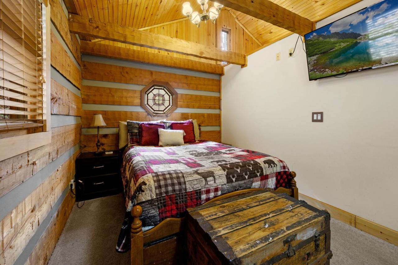 The Robins Nest With Hot Tub Villa Pigeon Forge Buitenkant foto