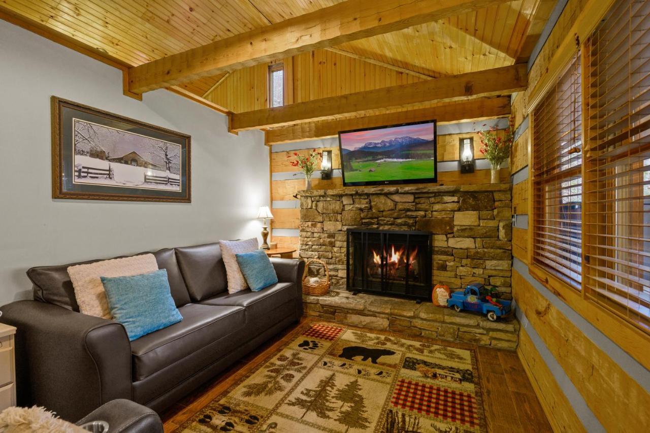 The Robins Nest With Hot Tub Villa Pigeon Forge Buitenkant foto