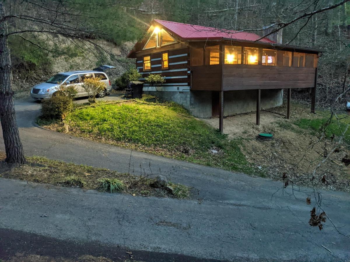 The Robins Nest With Hot Tub Villa Pigeon Forge Buitenkant foto